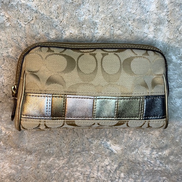 Coach Cosmetics Pouch - Picture 4 of 4